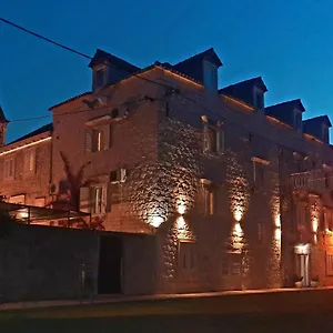 Carol Gostinjska kuća Trogir